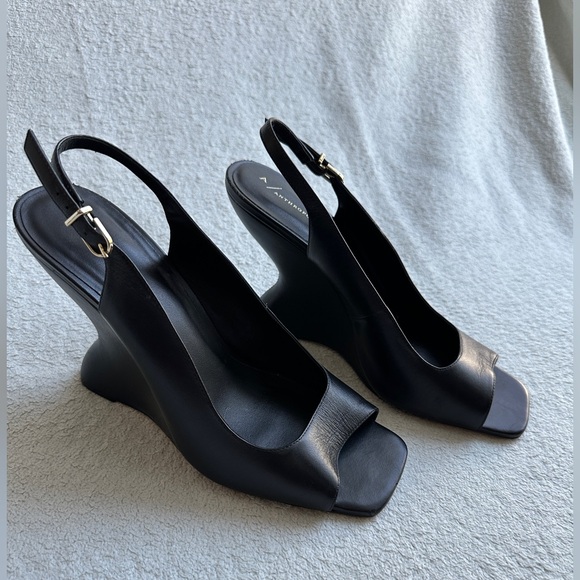 Like NEW Anthropologie Wedge Slingback Heels Black leather size 10 - Picture 15 of 15